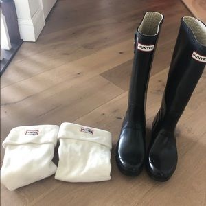Hunter boots size 9 with socks